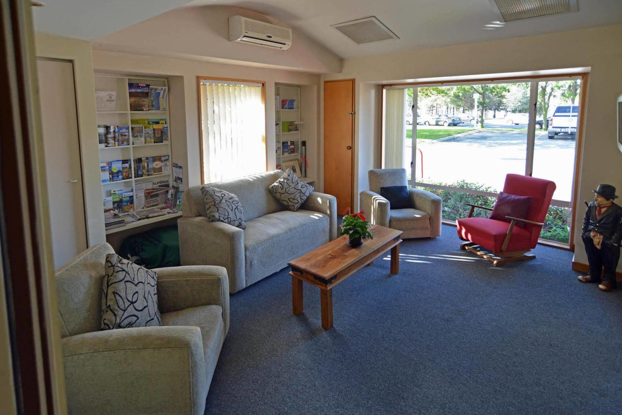 Albergue Cromwell Backpackers Exterior foto