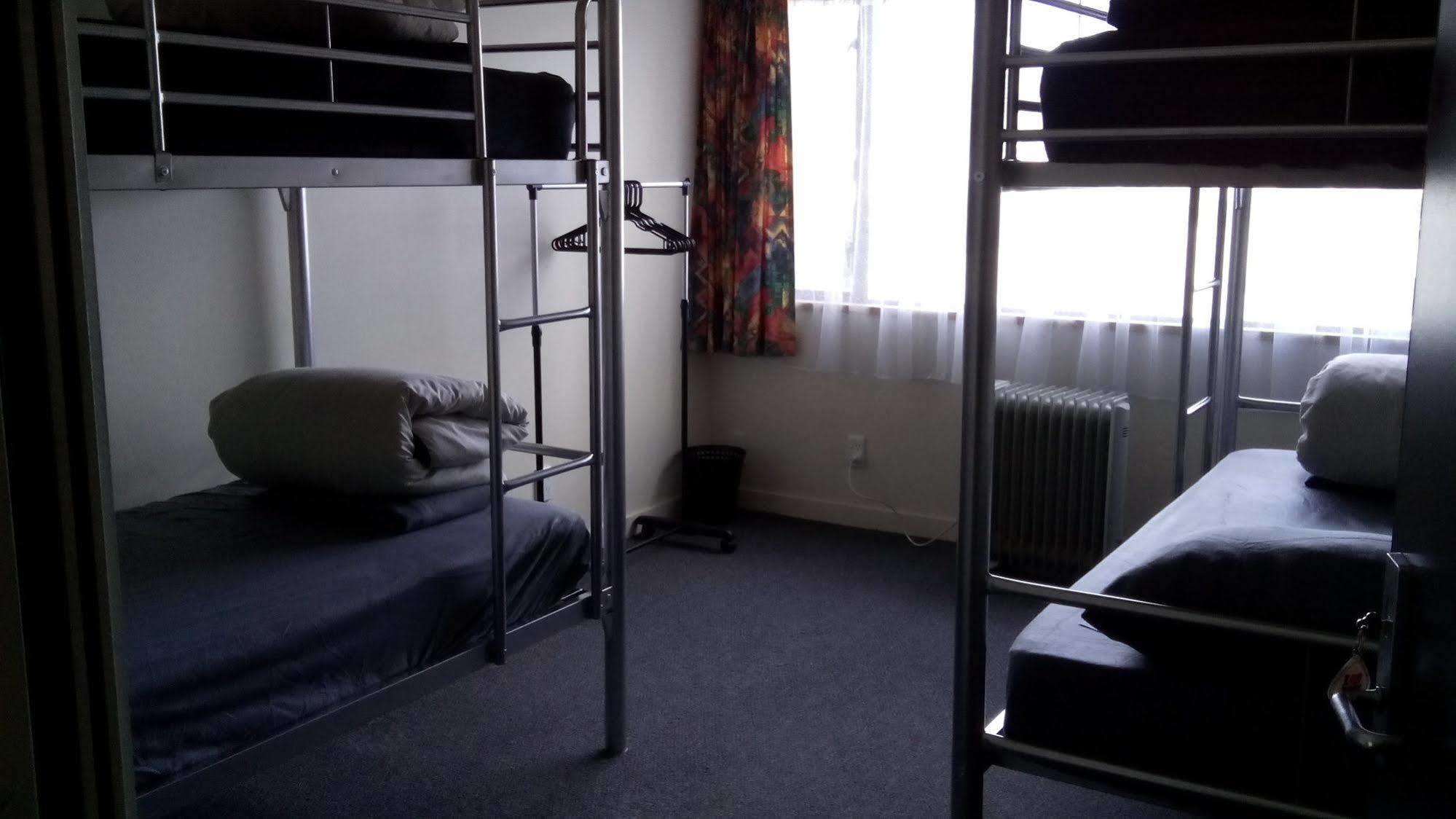 Albergue Cromwell Backpackers Exterior foto