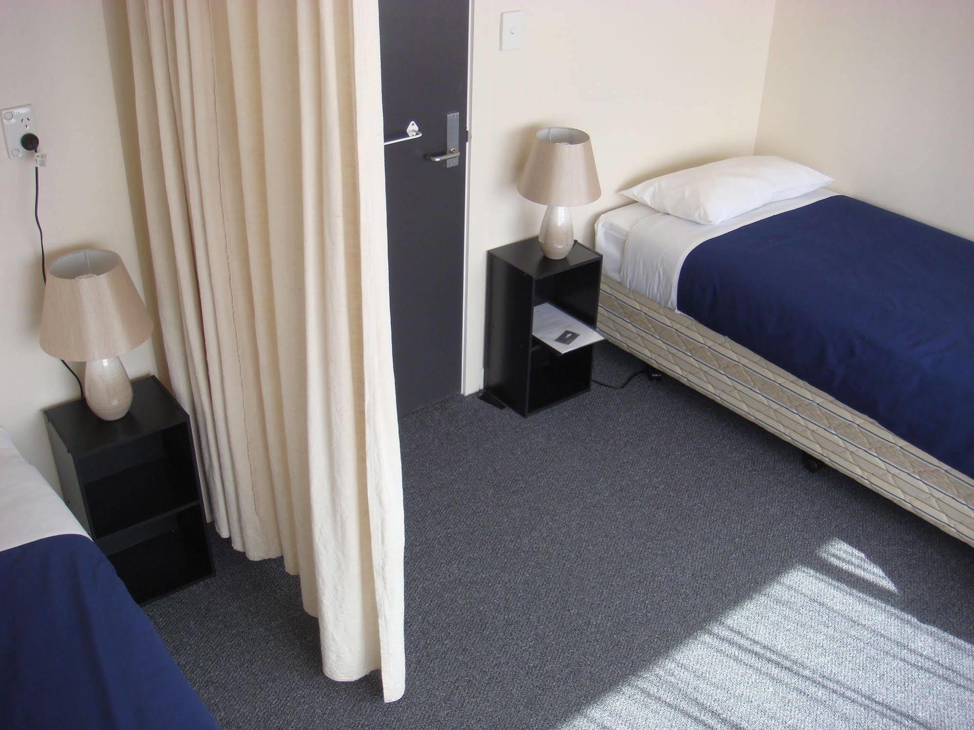 Albergue Cromwell Backpackers Exterior foto