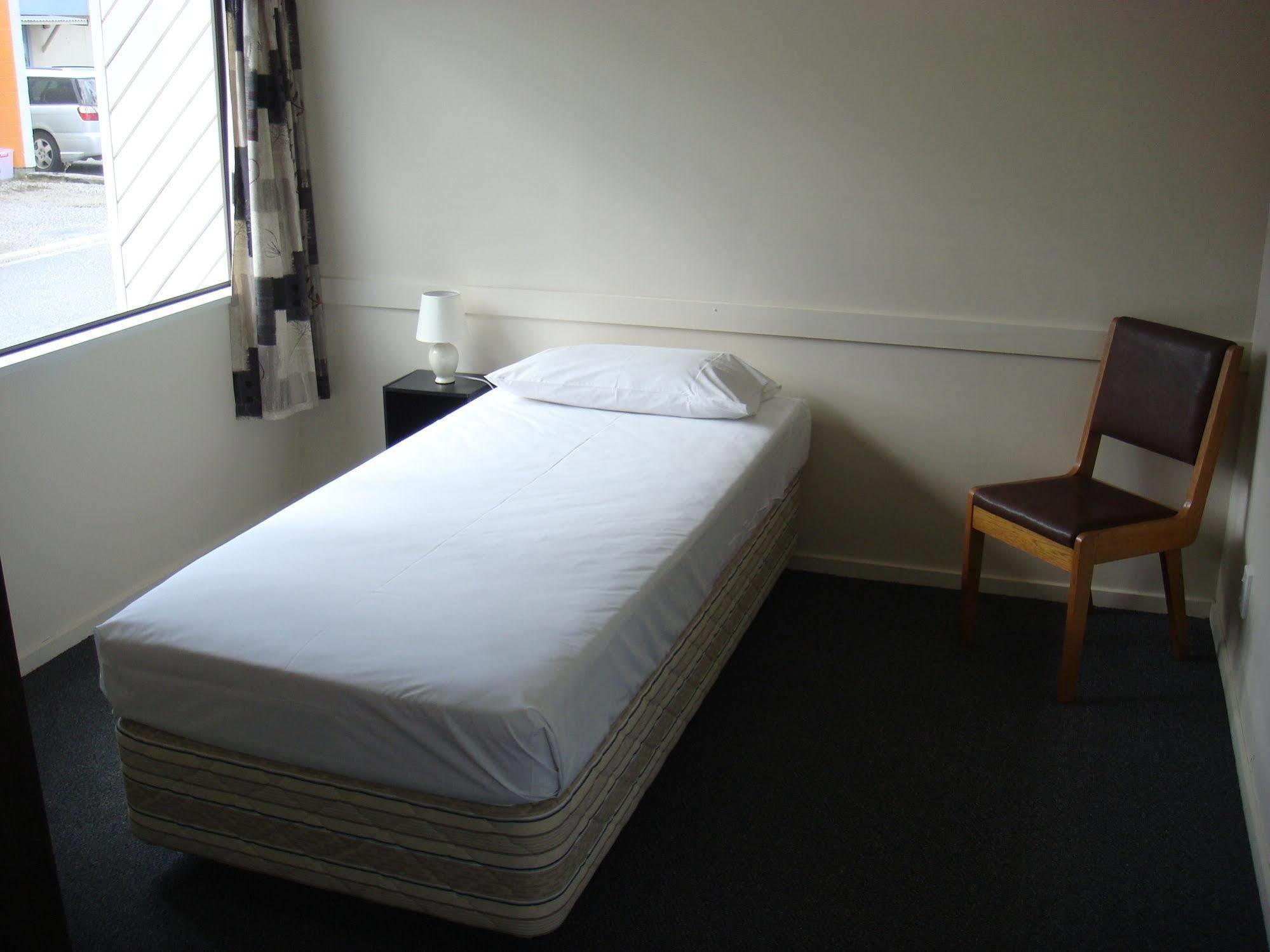 Albergue Cromwell Backpackers Exterior foto