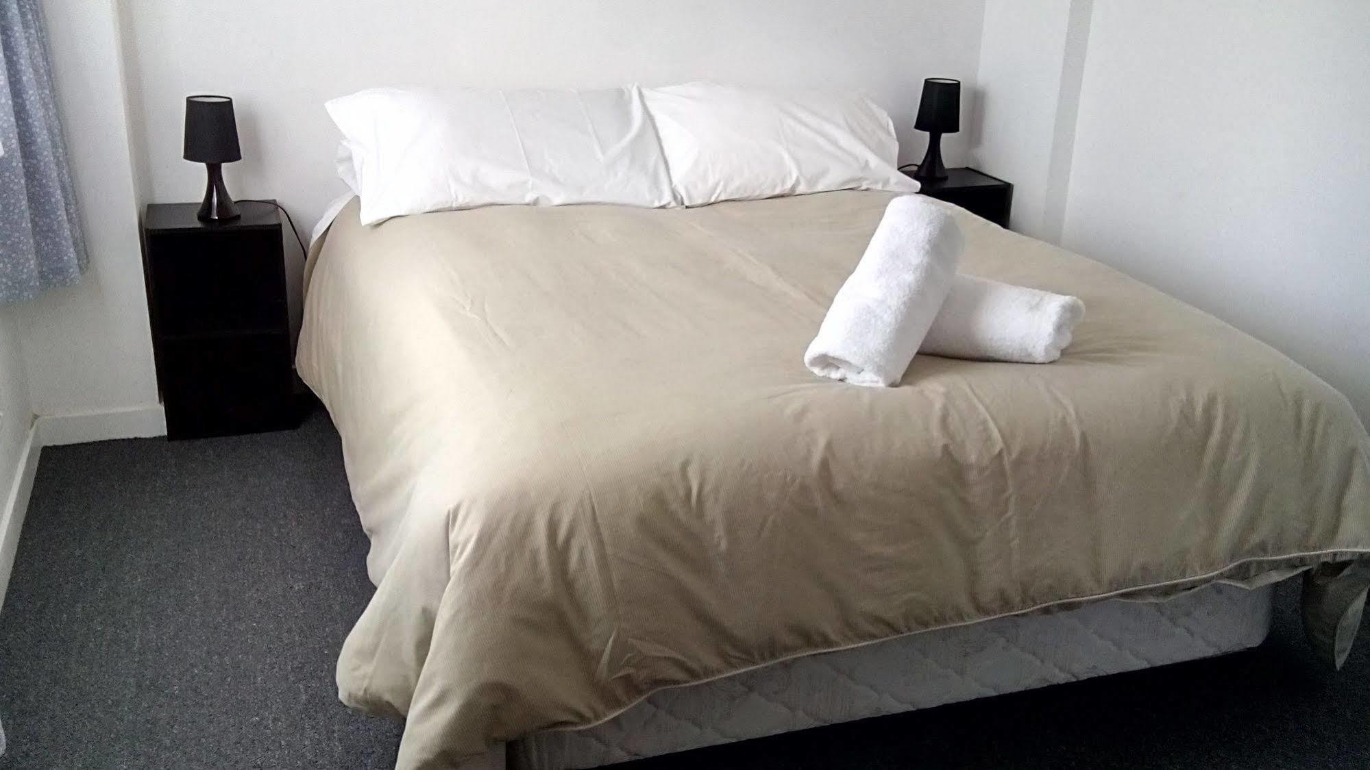 Albergue Cromwell Backpackers Exterior foto